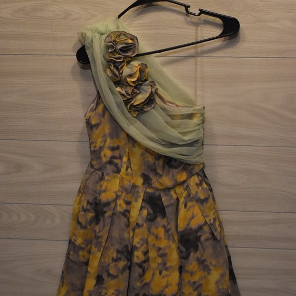 Unique One Shoulder Floral Dress - Yellow and Mint Green - Picture 3 of 6